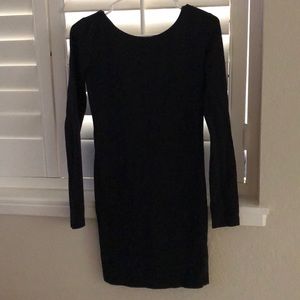 Black mini long sleeve